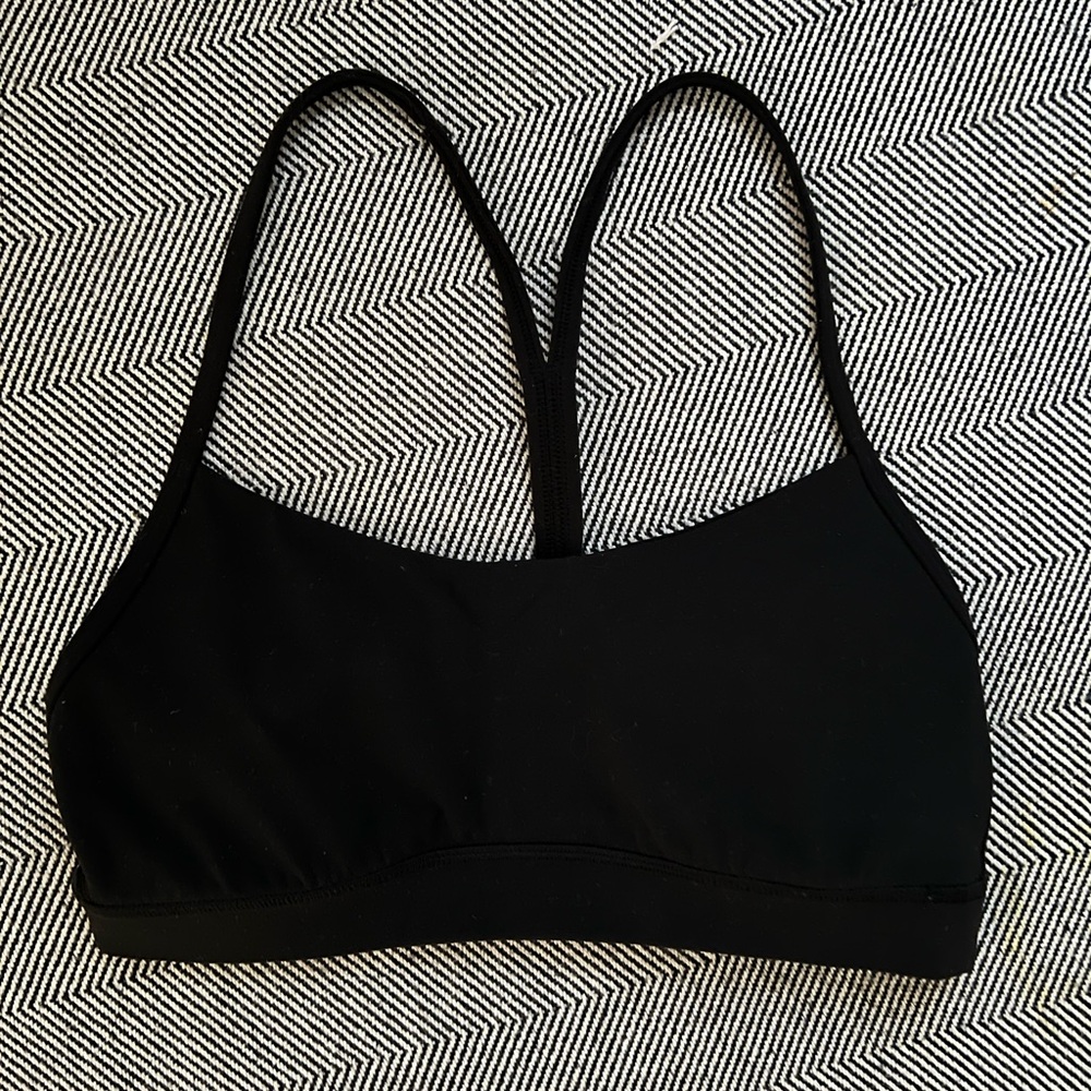 Lululemon sport bra gently used, great condition condition